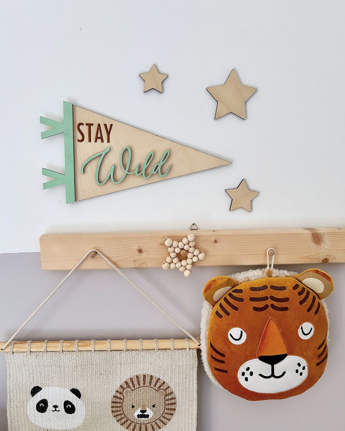 Bandierina in legno STAY WILD