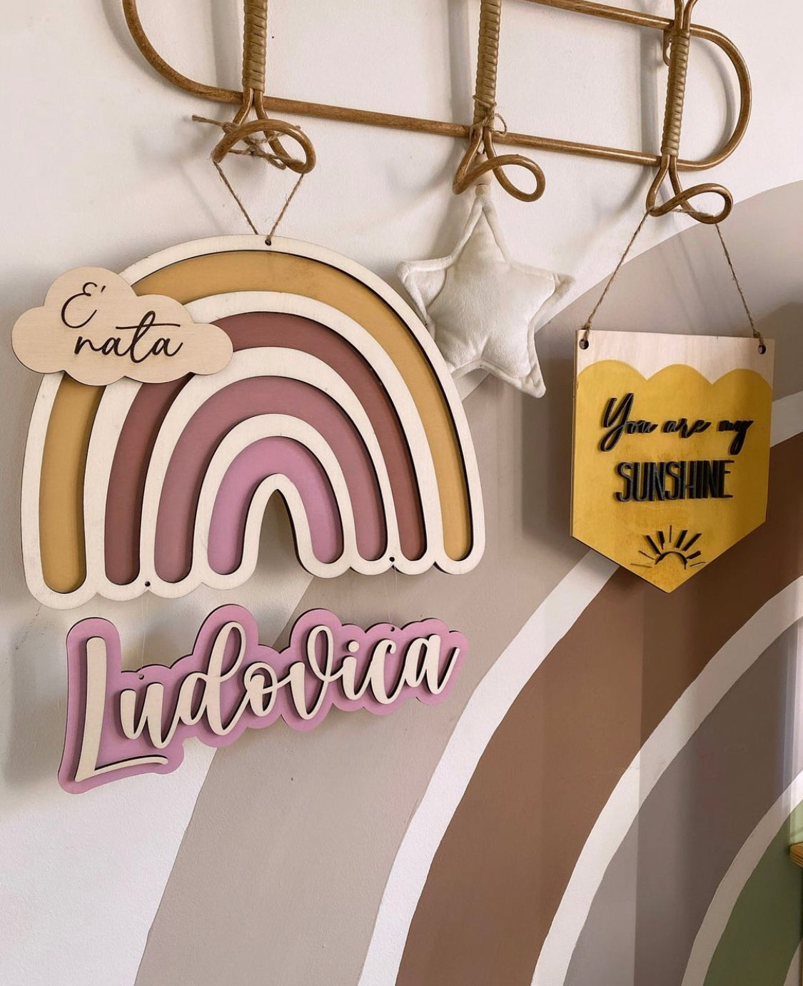 Fiocco nascita Arcobaleno in legno