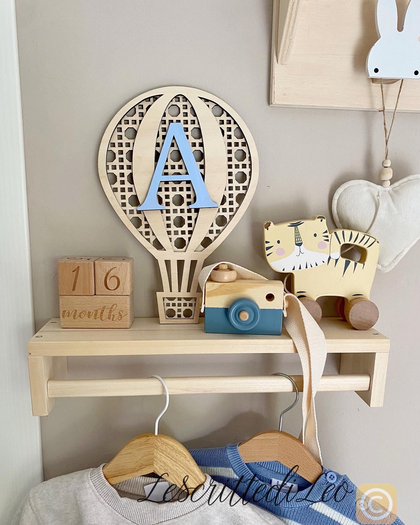 MONGOLFIERA IN LEGNO STILE RATTAN