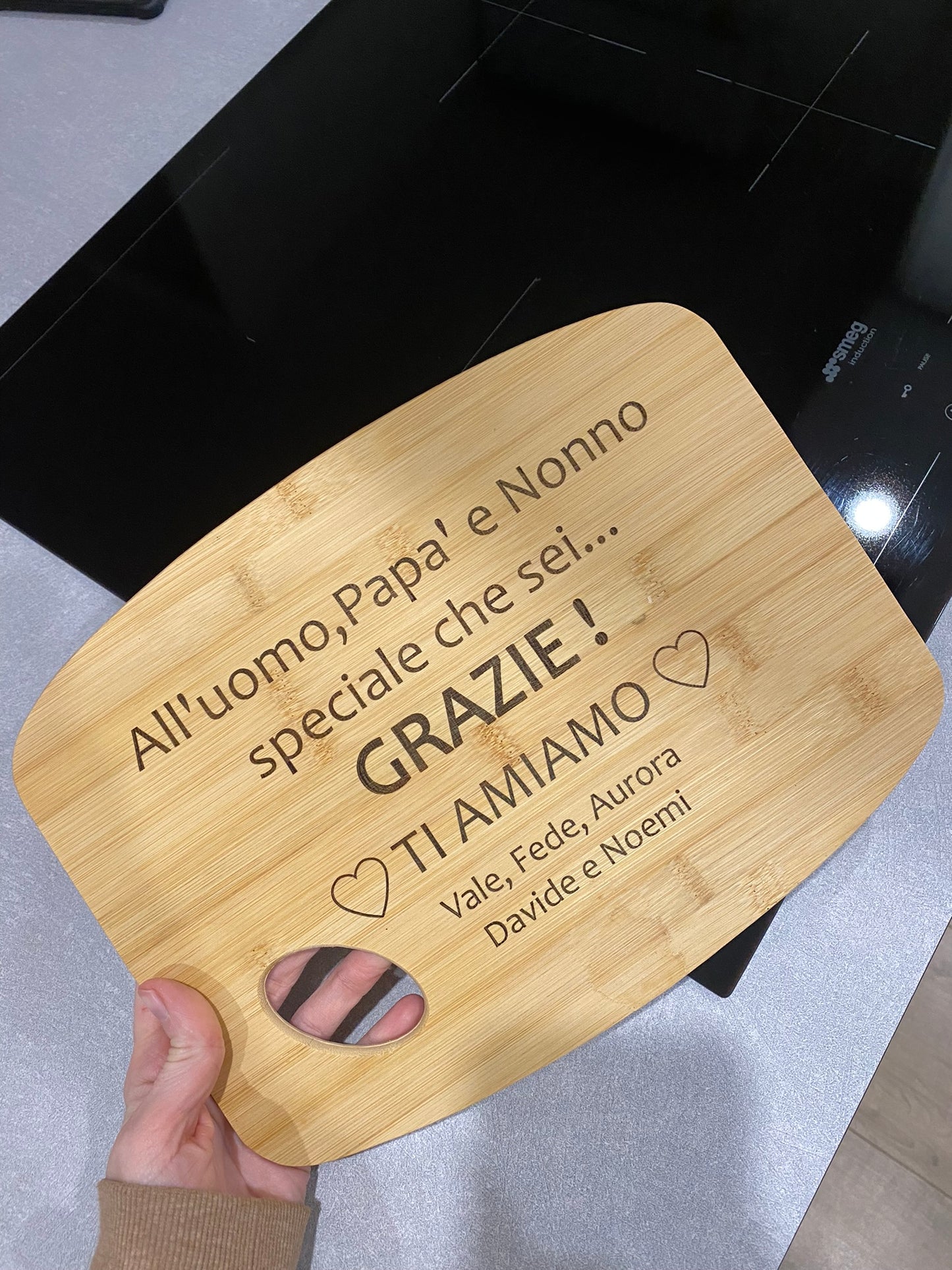 TAGLIERE CLASSICO CON INCISIONE PERSONALIZZATA