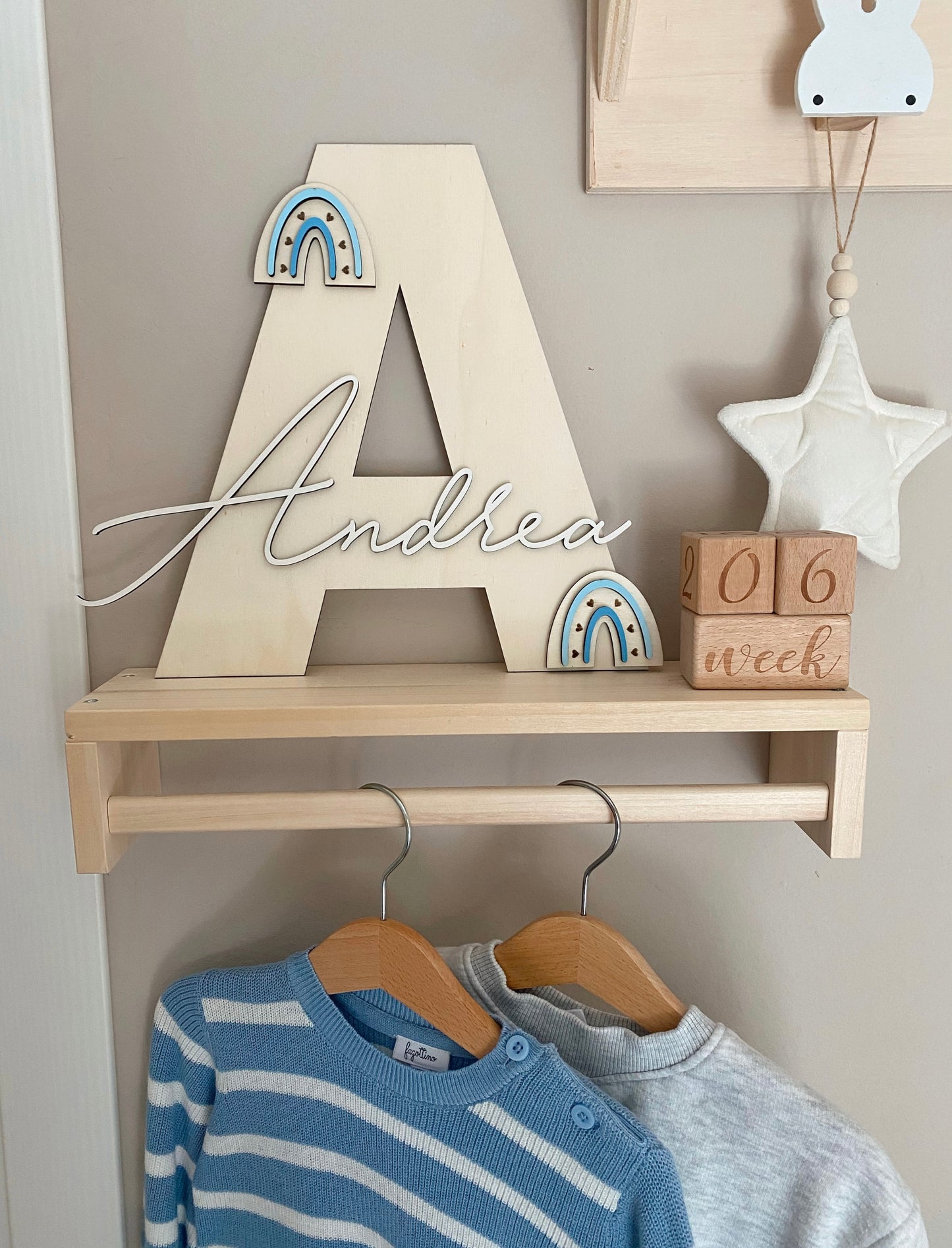 INIZIALE IN LEGNO CON NOME
